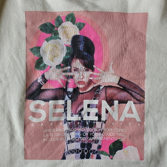 EUC Old Navy Selena Graphic Crop Sweatshirt Women Xsmall Oversized White - Picture 5 of 12